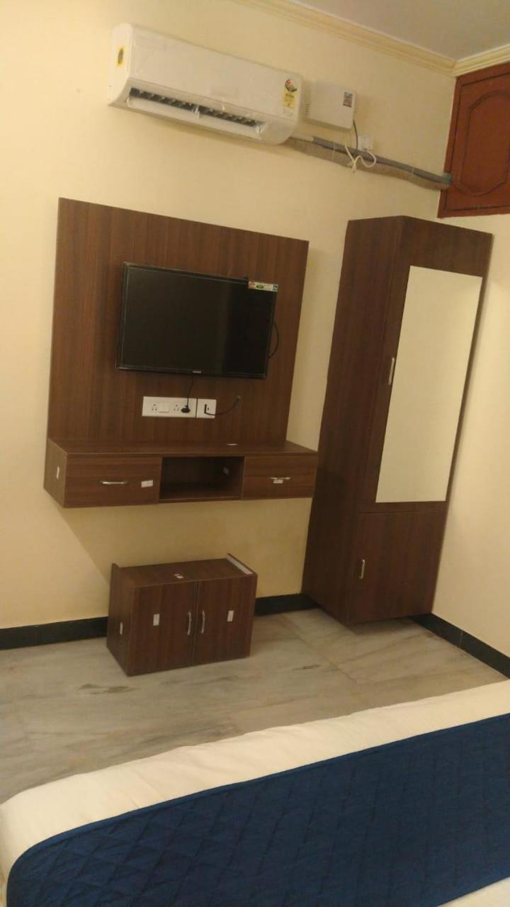 فندق A.R Residency شيناي المظهر الخارجي الصورة